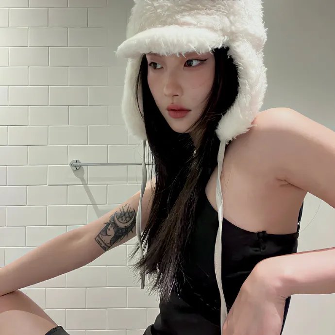在凶手的怀抱里海报